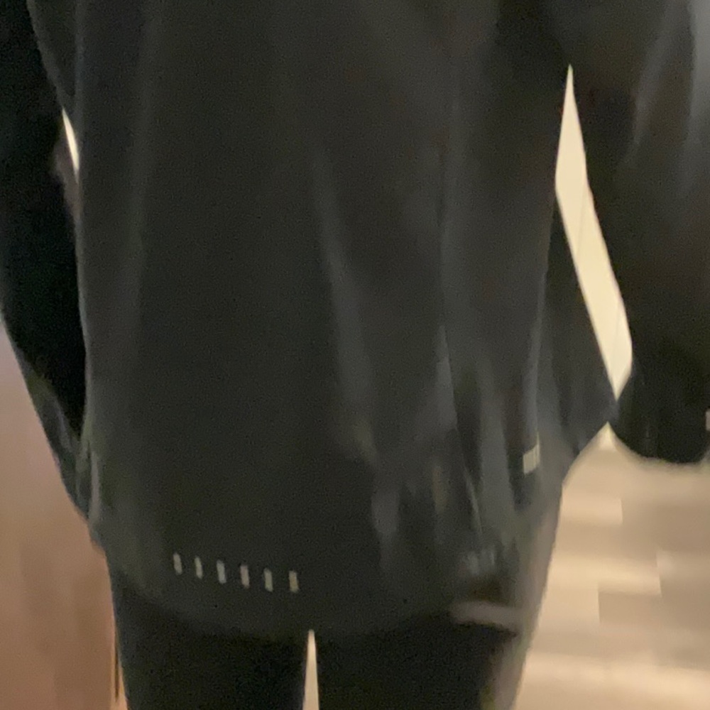 Nike Shield Jacket - Picture 6 of 9